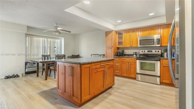 Building Photo - 9487 NW 42nd St