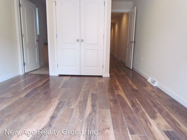 Building Photo - 136 S 46th St