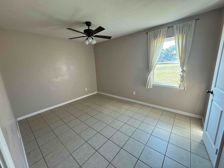 Building Photo - 8108 Happy Trail