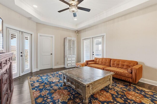 Building Photo - 1028 Villa Hill Dr