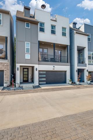 Building Photo - 1450 Elevado Dr
