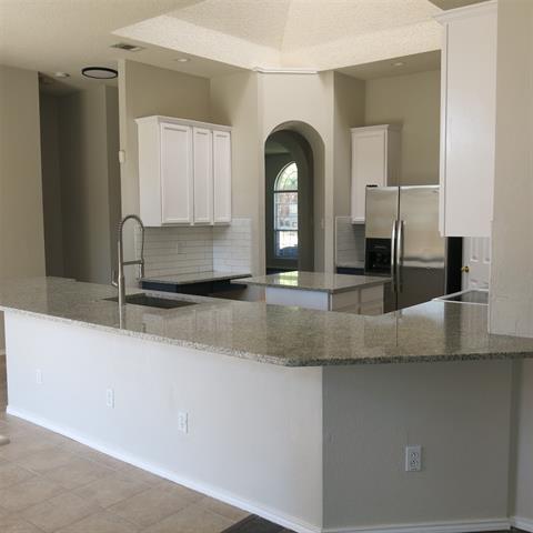 Building Photo - 10403 Joy Dr