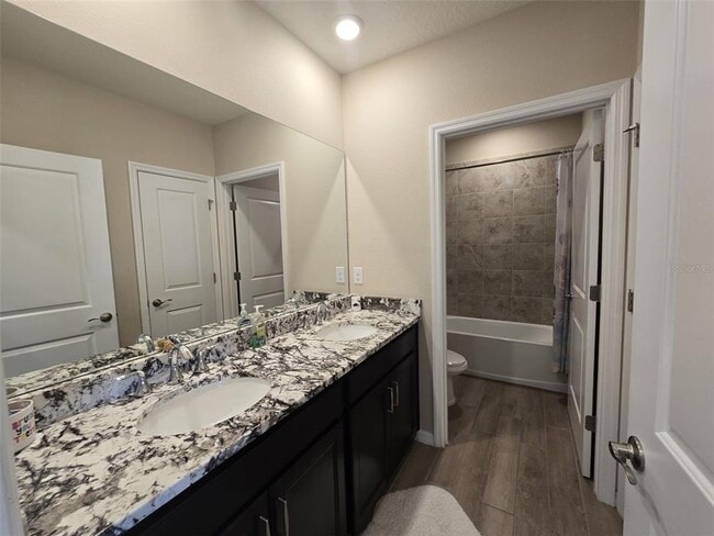 Building Photo - 10912 Honor Rd