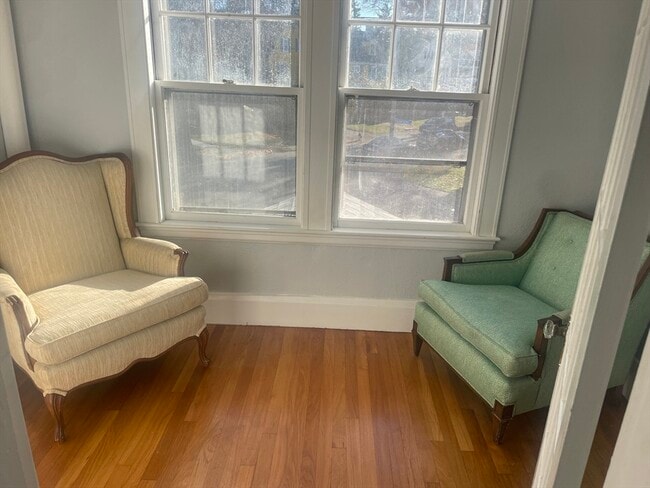 Building Photo - 26 Lawrence Rd