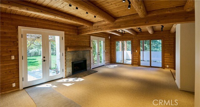 Building Photo - 373 Loftyhill Dr