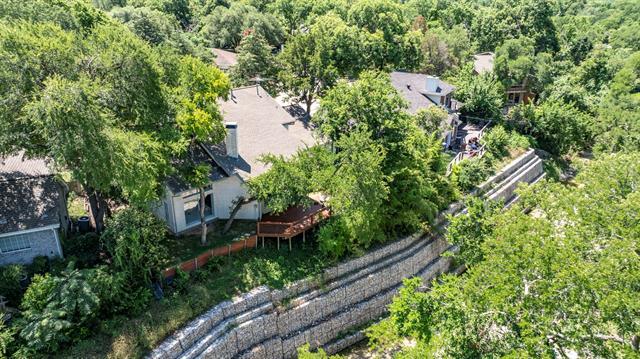 Building Photo - 8907 Club Creek Cir