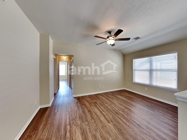 Building Photo - 19022 Walbrook Meadows Ln