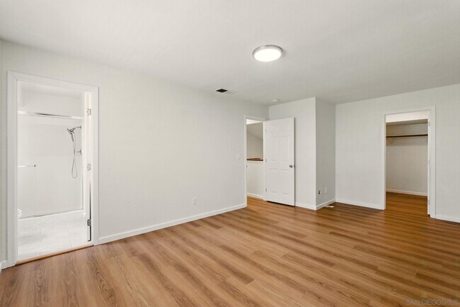 Building Photo - 1312 Shaddick Dr