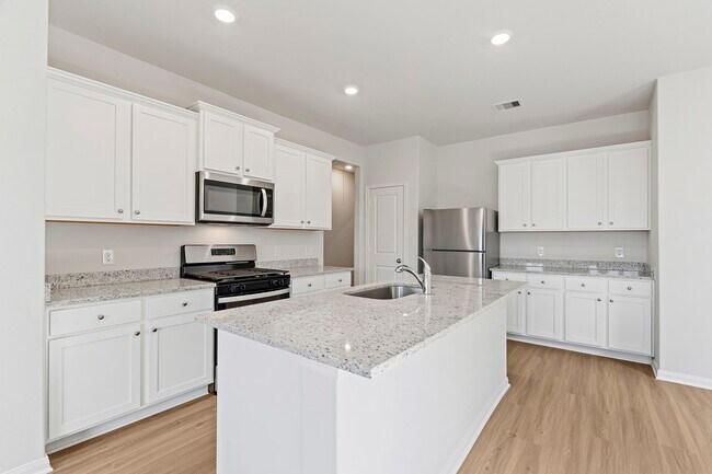 Building Photo - 8943 New Jade Dr