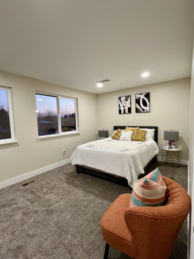 Bedroom with big walk-in closet - 2455 E Woodchuck Way