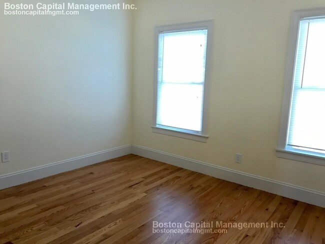 Building Photo - 57 W Seventh St