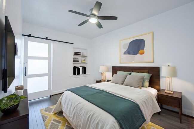 Building Photo - 2726 10th St NE