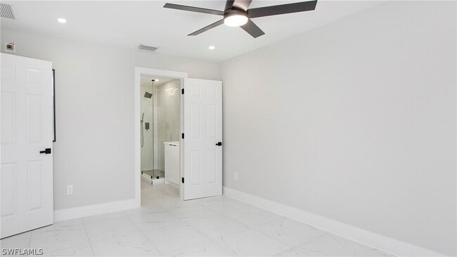 Building Photo - 9002 Somerset Ln