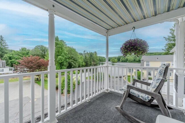 Building Photo - 9 Beach St