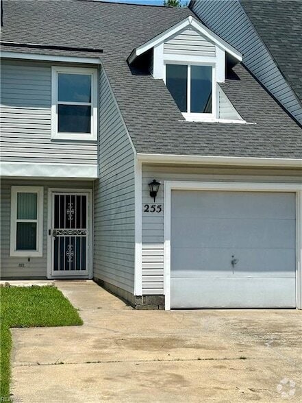 Building Photo - 255 Mannings Ln