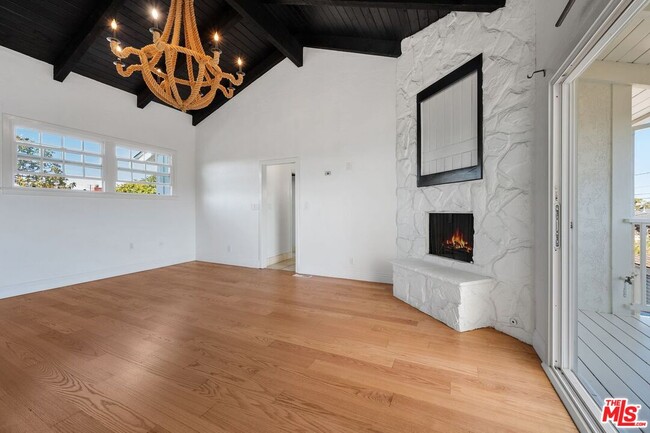 Building Photo - 6322 W 78th Pl