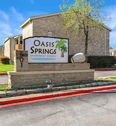 Building Photo - 601 Bellaire Dr