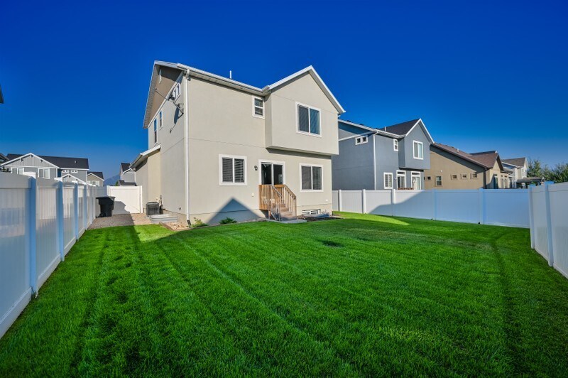 Building Photo - 1113 Meadow Walk Dr