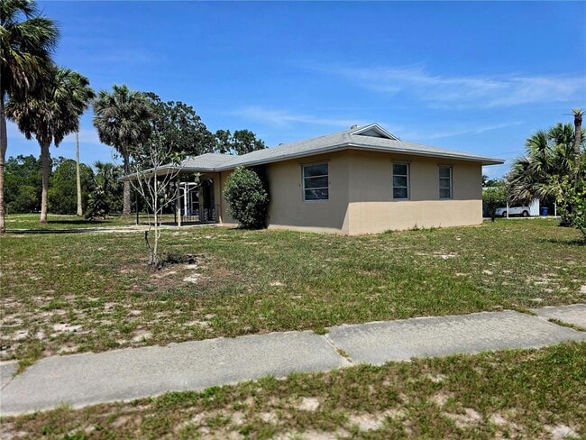 Building Photo - 7150 Fair Oaks St