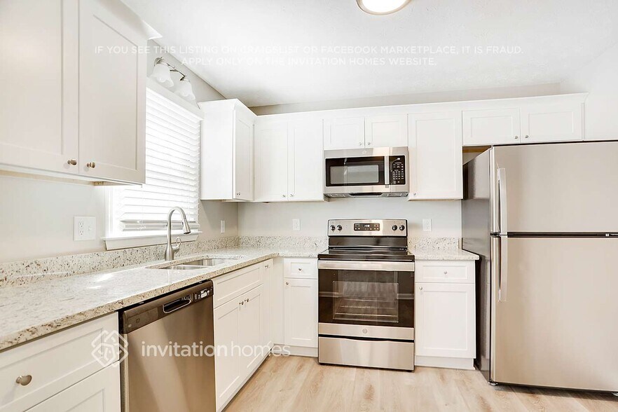 Building Photo - 775 Hardy Cir