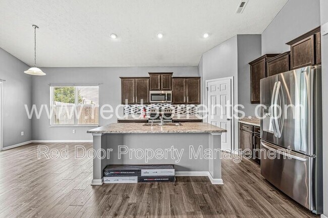 Building Photo - 4920 Penoyer Ln