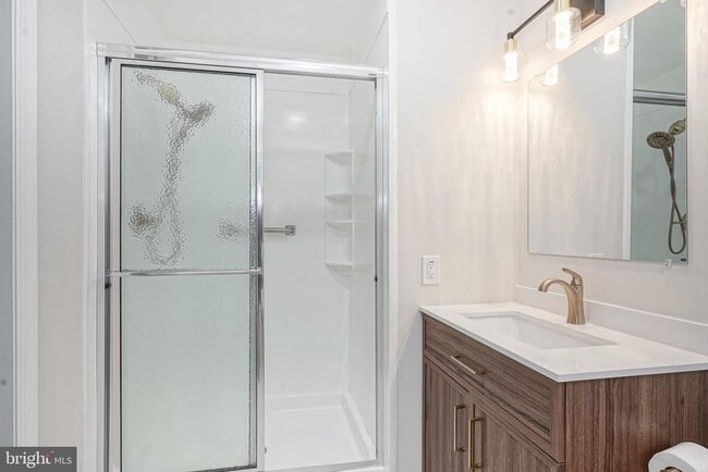 Building Photo - 4617A Aberdeen Dr