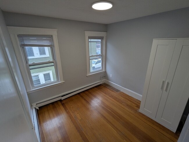 Building Photo - 378 Fellsway W