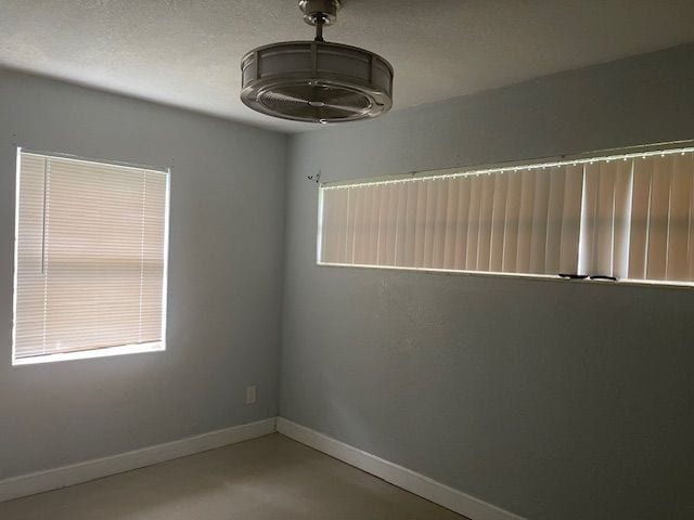 Building Photo - 543 Sandra Ave