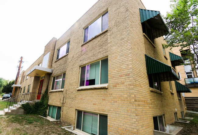 Building Photo - Scholar's Walk Condos