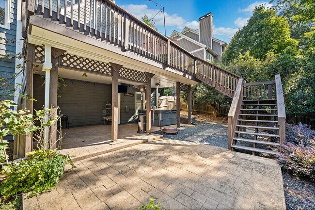 Building Photo - 521 Wooded Mountain Trail