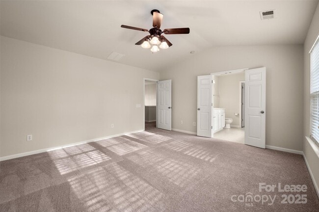 Building Photo - 11220 Cypress View Dr