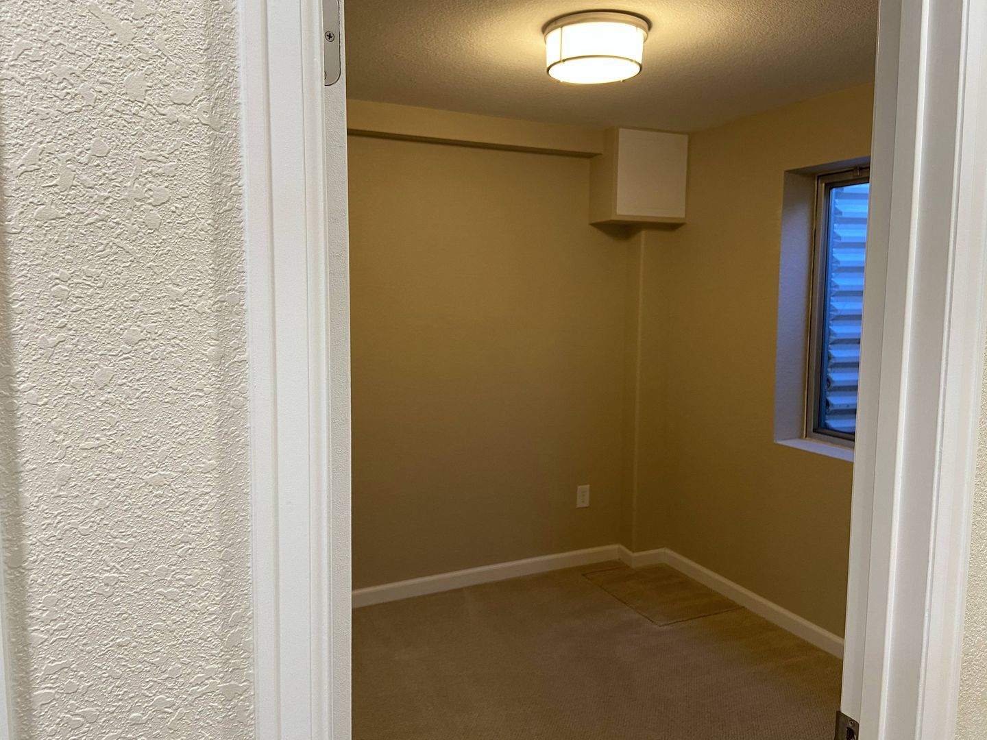 Building Photo - 13648 Parkview Pl