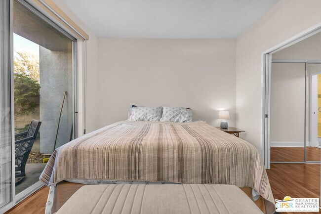 Building Photo - 3657 Quiet Side St