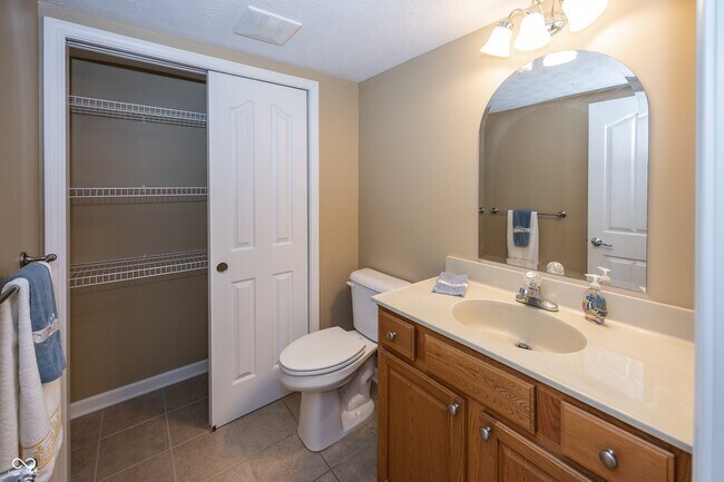 Building Photo - 12880 Oxbridge Pl