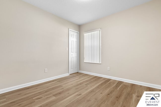 Building Photo - 51 Seaton Valley Path