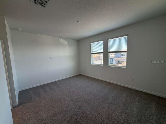 Building Photo - 7381 Ivy Tendril Ave