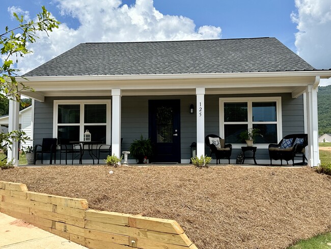 Building Photo - Cottages at 76