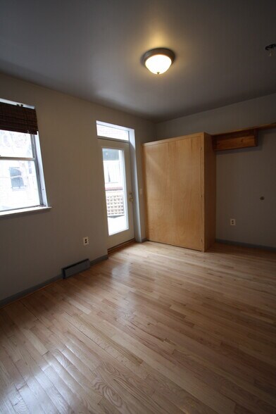 Building Photo - 1164 S Darien St