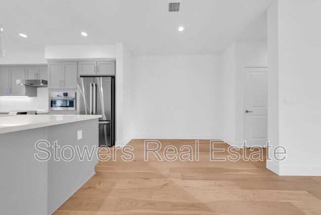 Building Photo - 3001 Ivory Ter