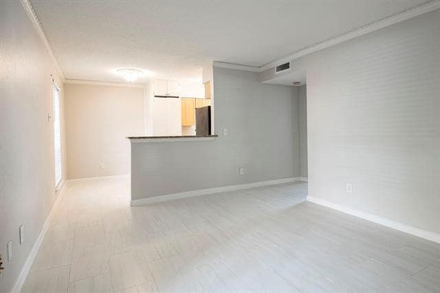 Building Photo - 5812 Milton St