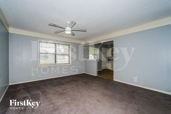 Building Photo - 1302 Greencove Dr