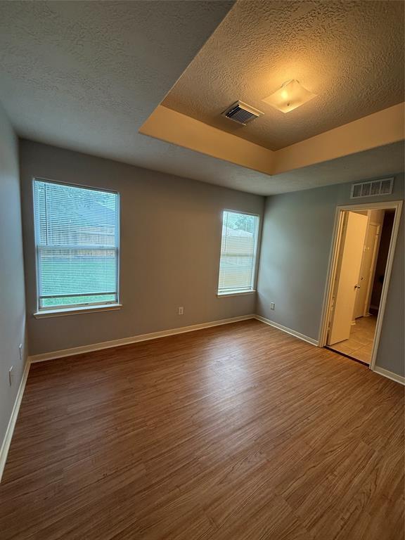 Building Photo - 5010 Woodland Meadows Ln