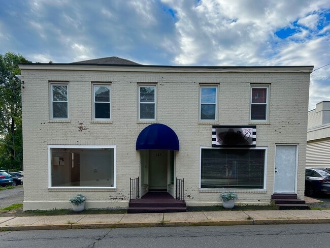 Building Photo - 143 William St