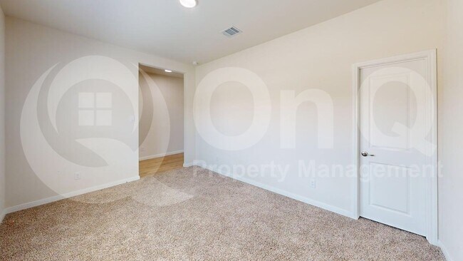 Building Photo - 1400 Colonial Bluff Ln