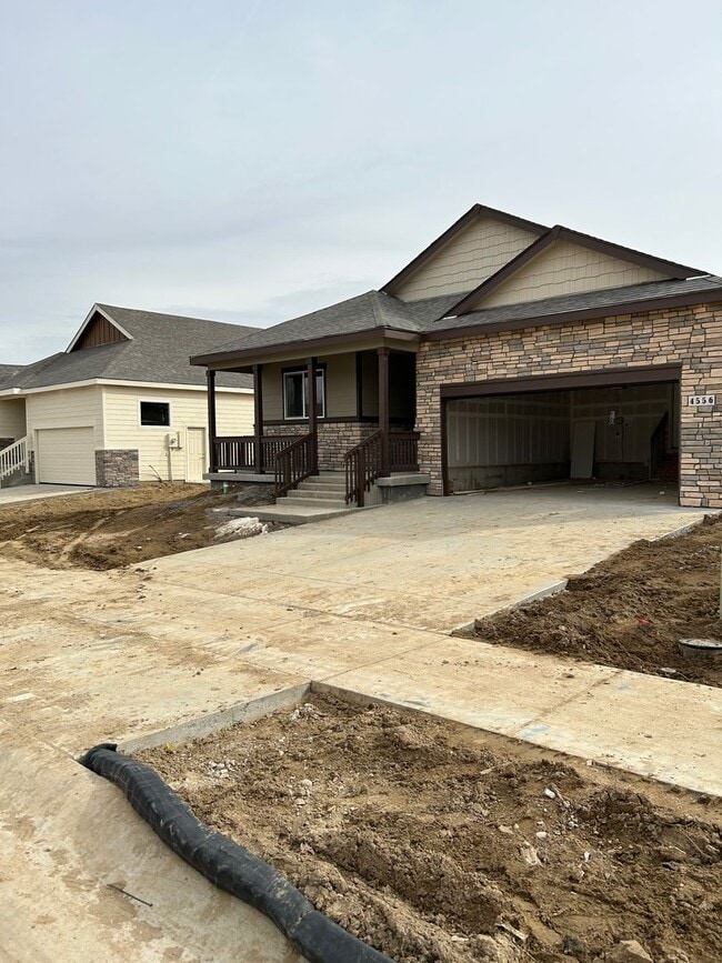 Primary Photo - 3 bedroom, 2 bath Ranch floor plan.