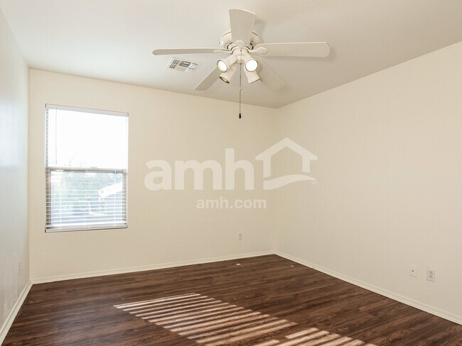 Building Photo - 3213 W Apollo Rd