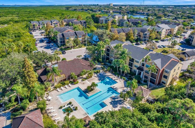 Building Photo - One Bedroom Apartment in Gated Community - Easy Highway Access!