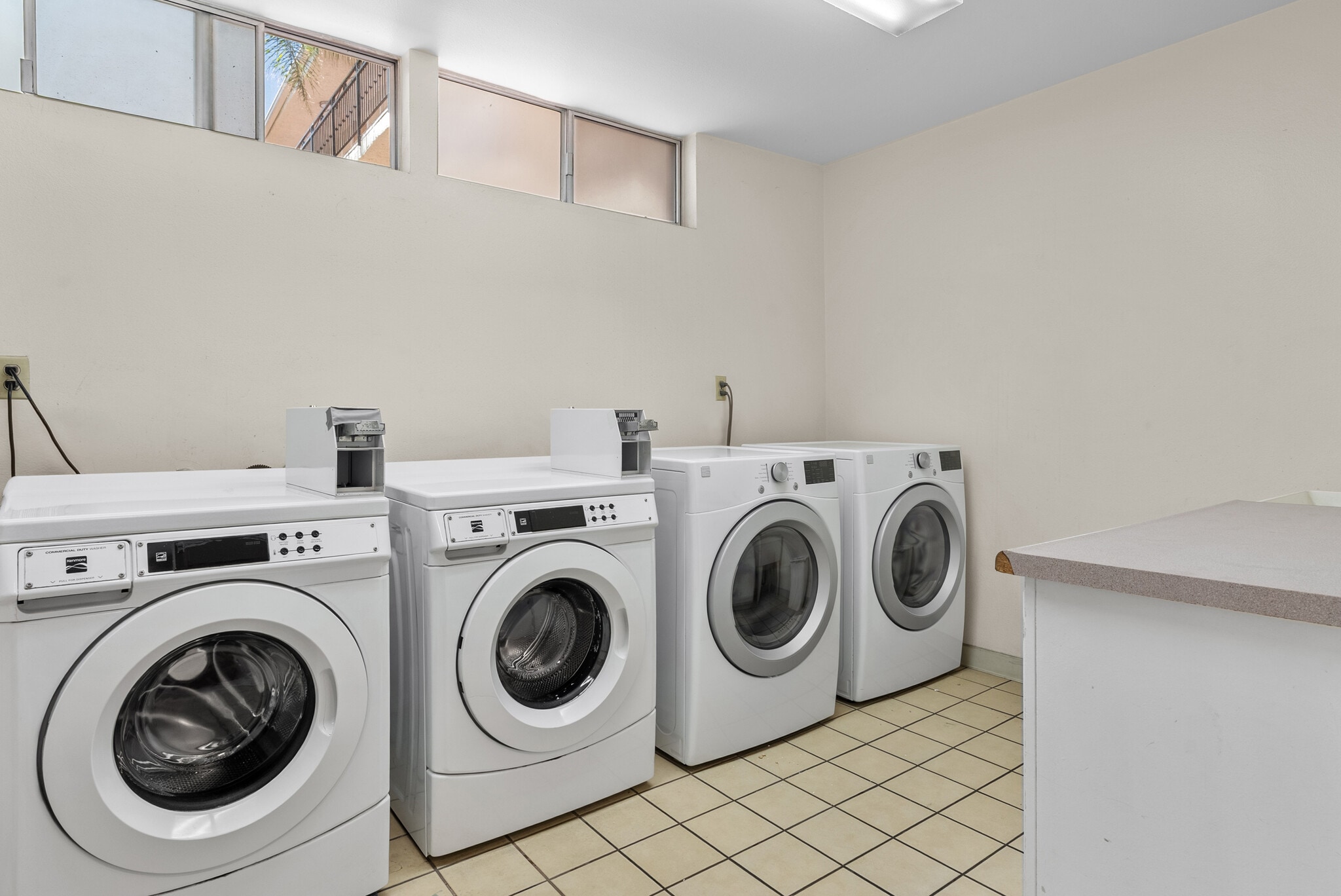 Building Photo - 1885 Veteran Ave