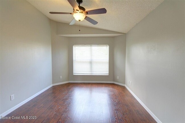 Building Photo - 8006 Bracken Ln