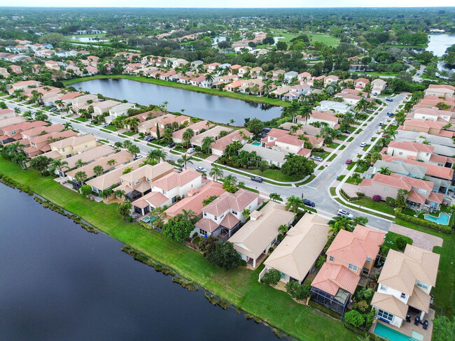 Building Photo - 143 Isle Verde Way